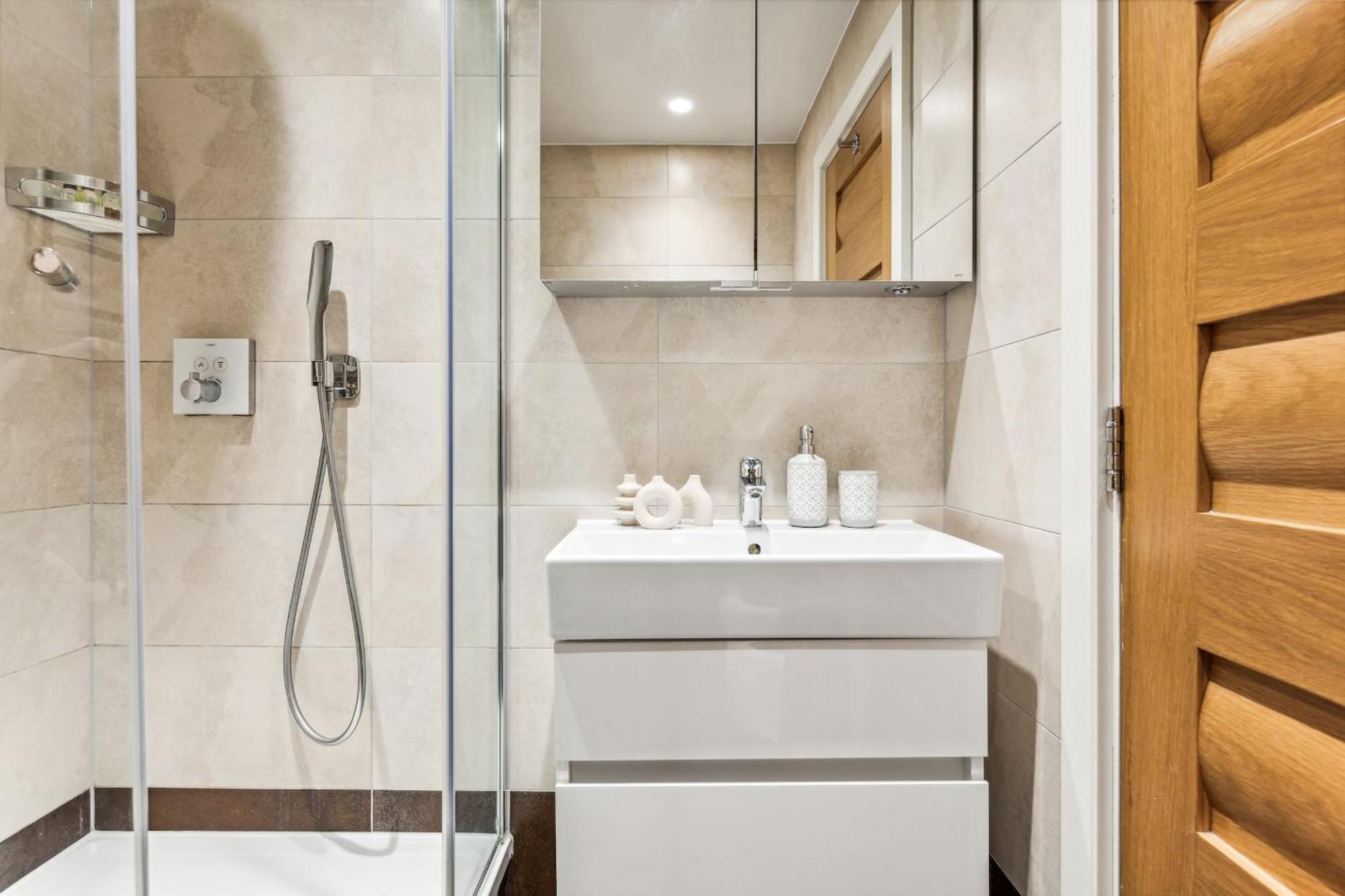 Modern 1Br In Central Fitzrovia - Cityapartmentstay London Exterior photo